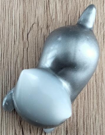 03 chat modele c blanc argent1