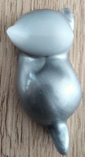 03 chat modele c blanc argent2