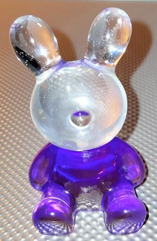 06 lapin trans violet2